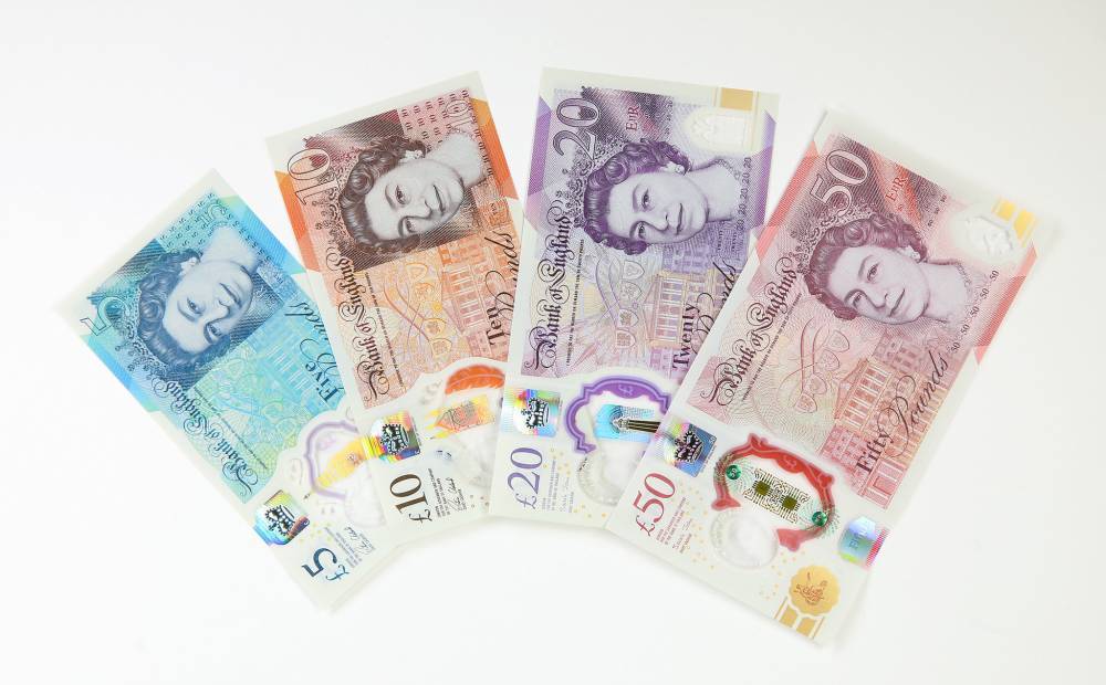 30 سبتمبر آخر موعد لاستبدال أوراق 20 و50 جنيهاً إسترلينياً القديمة