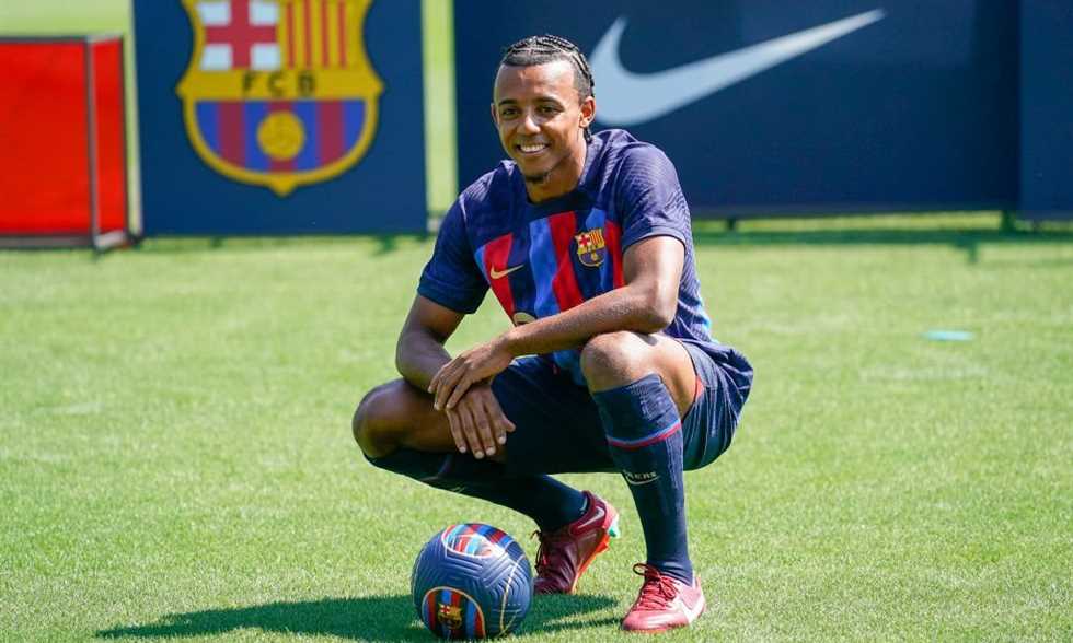 FilGoal | أخبار | برشلونة يسجل كوندي ويعزز خيارات تشافي أمام بلد الوليد