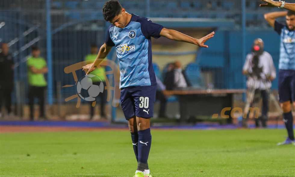 FilGoal | أخبار | طبيب بيراميدز يكشف مدة غياب إبراهيم عادل بعد إجراء عملية جراحية