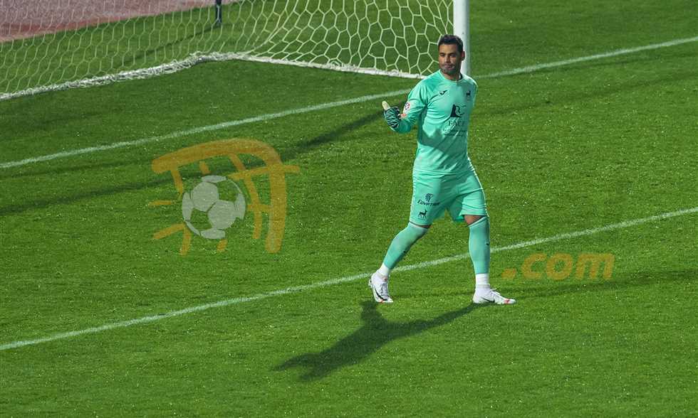 FilGoal | أخبار | عبد المنصف: أدرس التراجع عن قرار الاعتزال.. ومواجهة الزمالك أهدأ بعد تحقيق الفوز