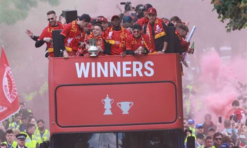 FilGoal | أخبار | "لا شيء في العالم يجعله أكثر سعادة".. ليفربول يمدد عقد لاعبه