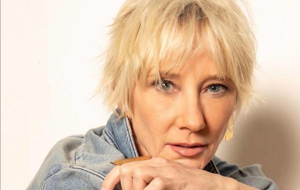 آخر التطورات الصحية لآن هتش: تعاني من إصابة شديدة في الدماغ وغير متوقع لها الحياة