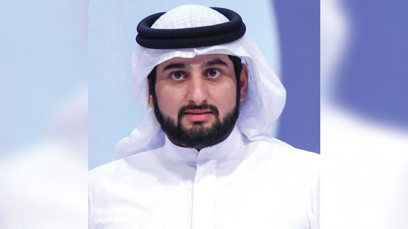 أحمد بن محمد يوجّه بتنظيم كأس الاتحاد لسباقات الصقور بالتلواح