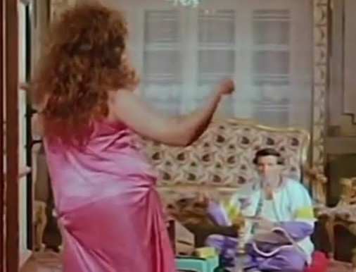 أشهر وأبرز ممثلة إغراء في الثمانينات.. أنقذت الزعيم عادل إمام.. من سهير رمزي واختفت في ظروف غامضة - لن تصـدق من هي.! !