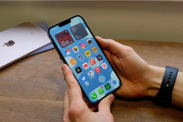 إطلاقه في بداية سبتمبر.. سعر هاتف iPhone 14 الجديد
