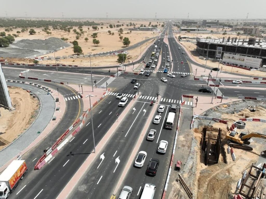 إنجاز 65% من سير العمل في مشروع تطوير شارع الشيخ عمار بعجمان