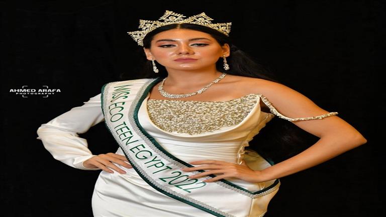 ابنة الفنانة انتصار ملكة جمال مصر للمراهقات.. 20 صورة لـ شاه