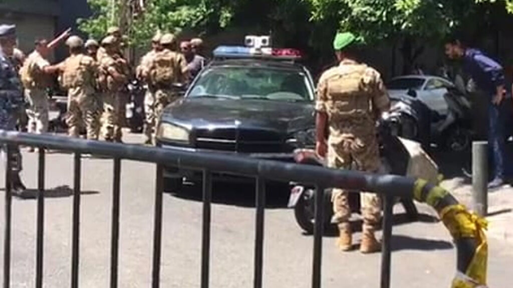 اقتحام مصرف في الحمراء «ينتهي على خير» .. هذا ما كشفه مغنية لـ «جنوبية» عن مسار المفاوضات