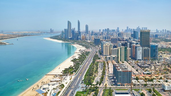 الإمارات الخامسة عالمياً في جذب الثروات العابرة للحدود
