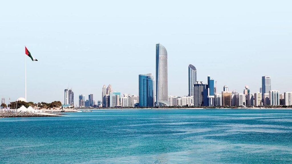 الإمارات.. «الطوارئ» و«الأرصاد»: انتهاء الحالة الجوية