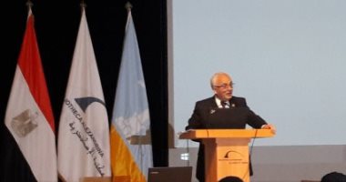 "التعليم" توضح موقف تخفيف مناهج الصف الخامس الابتدائى