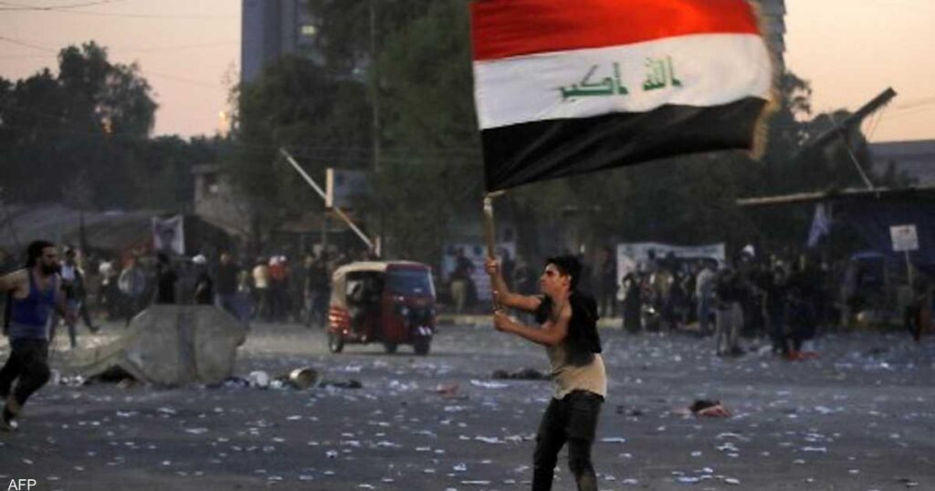 الرئيس العراقي يطرح "مخرجا للأزمة".. والكاظمي يلوح باستقالته