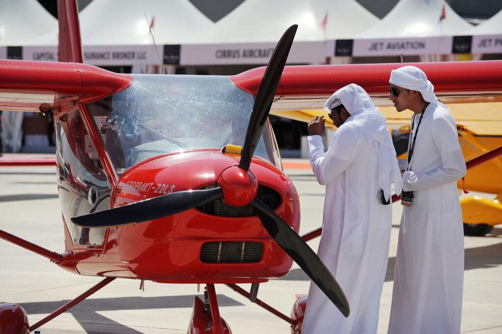 السعودية.. تحطم طائرة خفيفة ووفاة قائدها بعد إقلاعها من مطار بالرياض