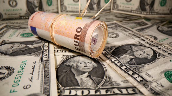 اليورو يهبط لأدنى مستوى خلال عقدين.. واستراتيجيون يرونها مجرد بداية