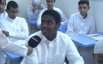 بالفيديو.. طالب يكشف الفرق بين مدارس الأحياء العشوائية التي تم إزالتها في جدة والمدارس المتطورة