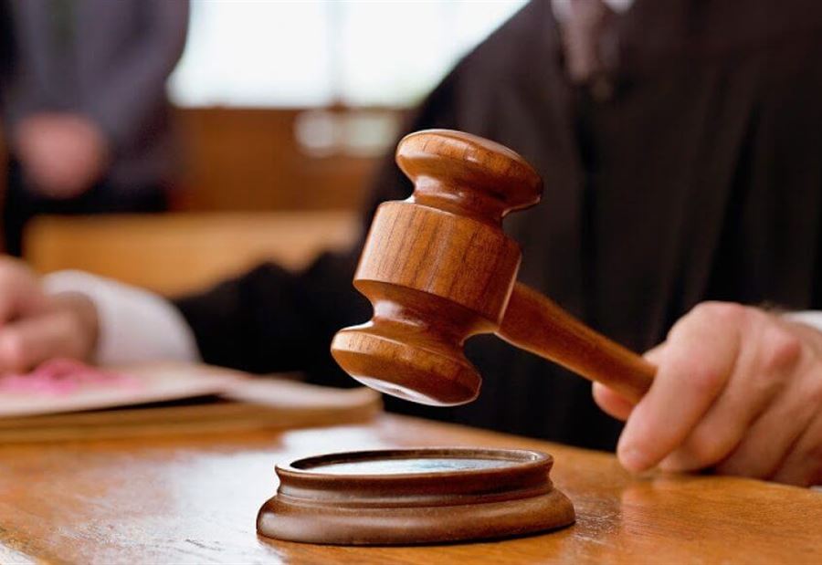 بتهمة الاحتيال والتزوير... مذكرة توقيف بحقّ رجل أعمال