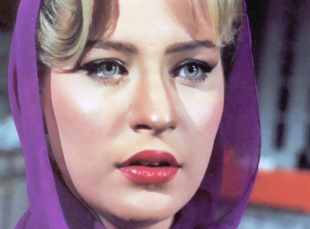 بجرأة غير معهودة .. الفنانة شيرين سيف النصر تفضح المستور للعلن : هذا ما فعله الزعيم عادل إمام معي وضيع تسع سنوات من حيـاتي وجعلني نادمة.! !