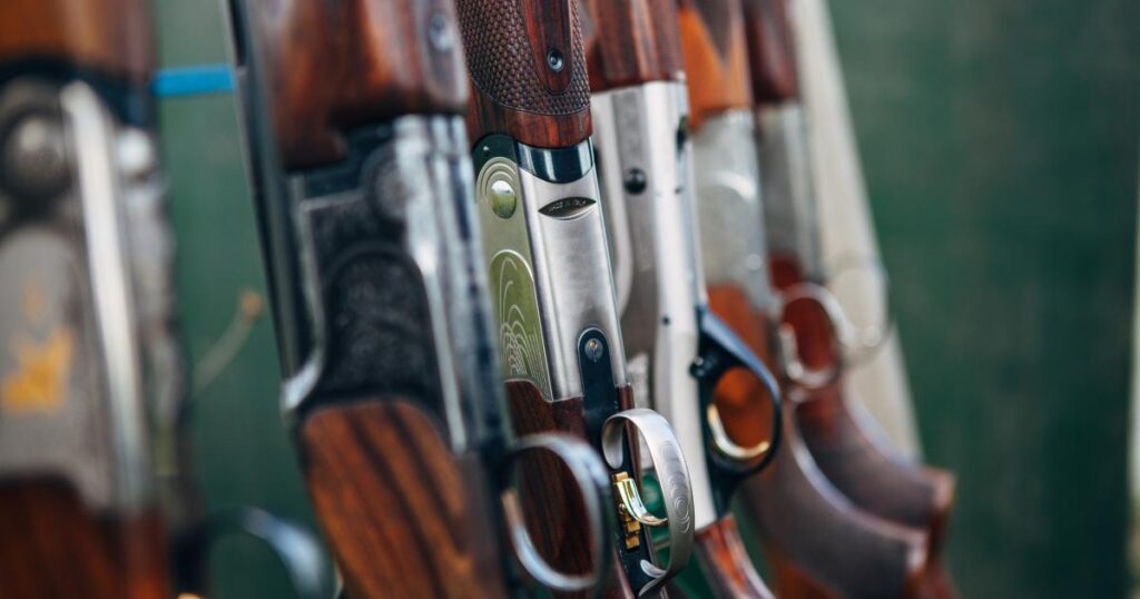 برّر فعلته بـ"ظنه أنهم سوريون".. مدير مدرسة في لبنان يطلق النار على أطفال