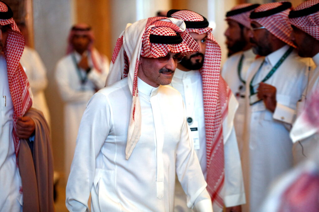 بلومبيرغ: الوليد بن طلال استثمر نصف مليار دولار في شركات روسية وقت غزو أوكرانيا