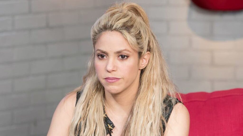 تسريب صورة للفنانة شاكيرا كما خلقها الله مع حبيبها الجديد بعد انفصالها عن بيكيه .. والجمهور غير متوقع !!