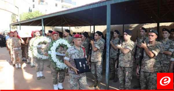 تشييع الرقيب الشهيد محمد الحسيني بحضور ممثل عن وزير الدفاع وقائد الجيش