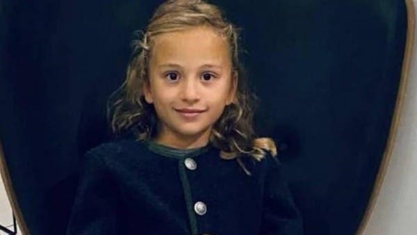 تمثال وزنه 200 كيلوغرام يقع على طفلة إيطالية في فندق ألماني ويسحقها