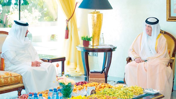 حاكم رأس الخيمة يستقبل قنصل البحرين