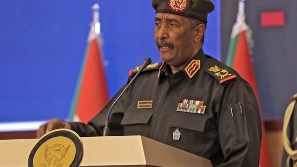 رئيس مجلس السيادة السوداني يُجري تعديلات على قيادة الجيش