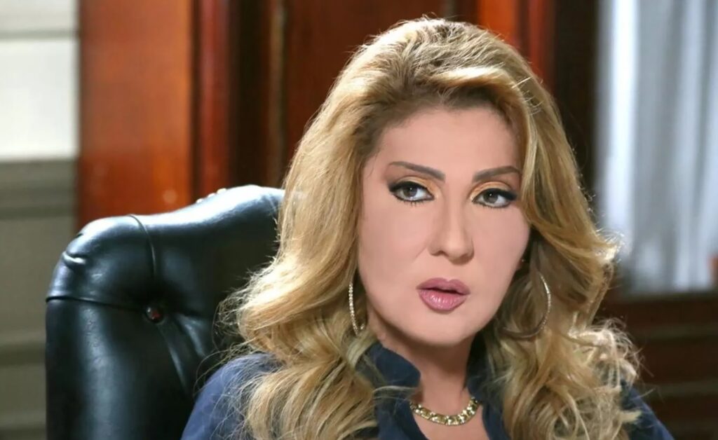 سألوا نادية الجندي لماذا تزوجتي من فنان كبير في السن؟؟ .. فكانت الاجابة صادمة و بدون خجل وبكل جرأة.! !