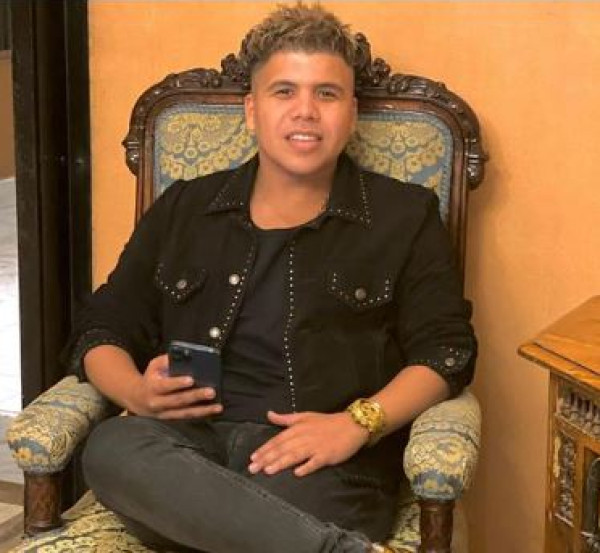 شاهد: عمر كمال يحسم جدل ارتباطه بطليقة أحمد الفيشاوي