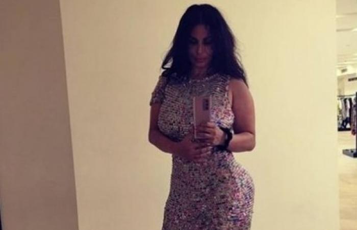 شاهد .. ندى الكامل طليقة أحمد الفيشاوي سكرانة وترقص بشكل فاضح داخل كباريه في اول ايام رمضان