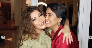 شيرين عبد الوهاب تزور سميرة سعيد.. والديفا تعلق: دمتِ لي صديقة مخلصة.. صور