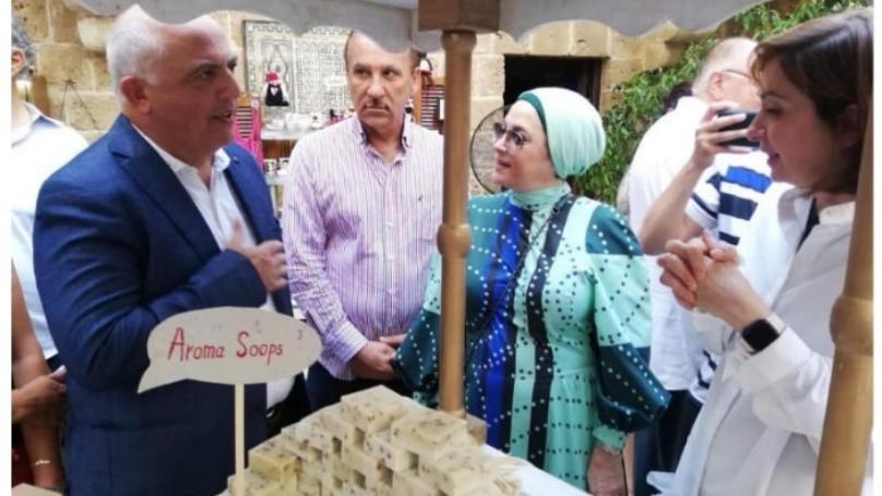 طرابلس تحيي مهرجان "عنا الحلى كلو"