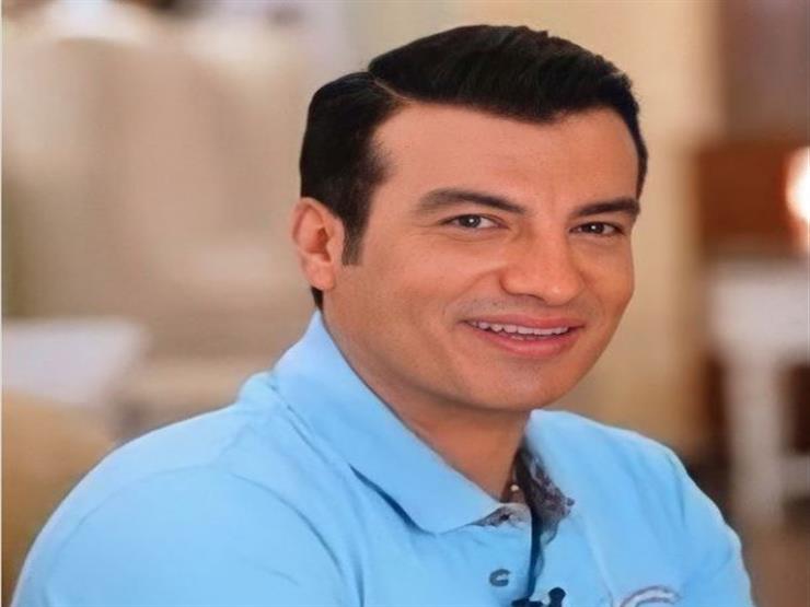 "عانى من مغص كلوي".. تفاصيل الحالة الصحية لـ إيهاب توفيق