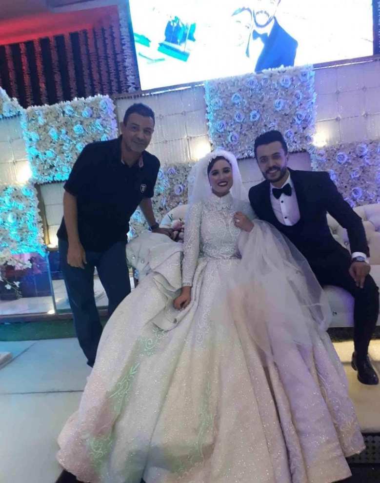 عروسة سورية فائقة الجمال تتزوج من 2 أشقاء زواج شرعي .. وما حـدث في ليلة الدخلة لـم يكـن فـي الحسبان ويشـيب له شعر الرأس .!! (تفاصيل)