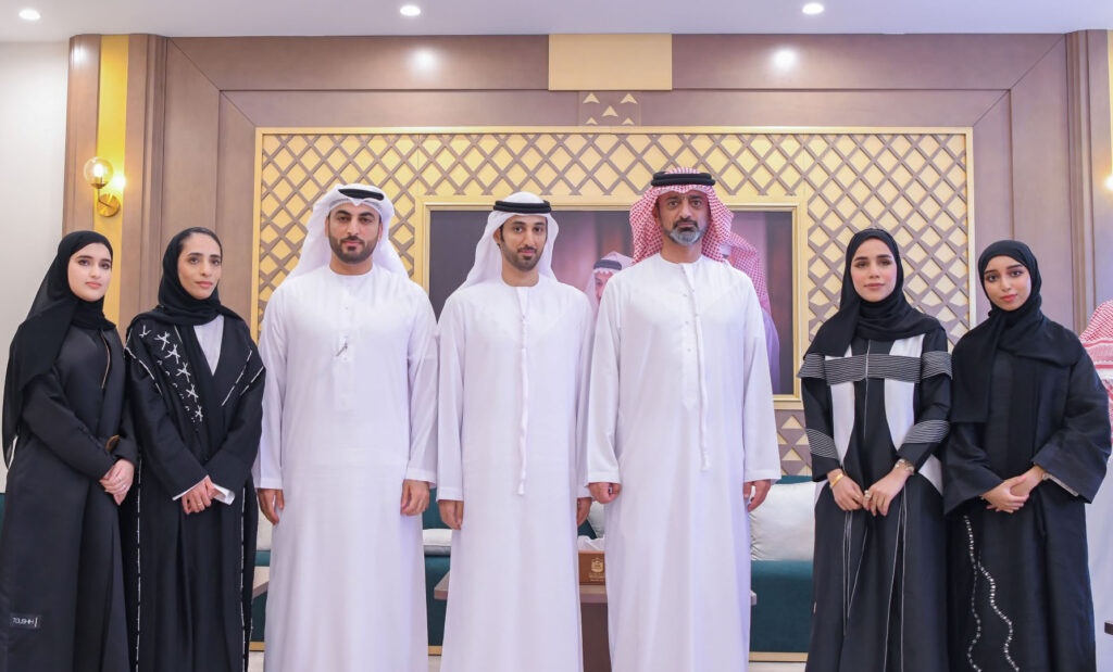 عمار النعيمي يستقبل أعضاء مجلس عجمان للشباب