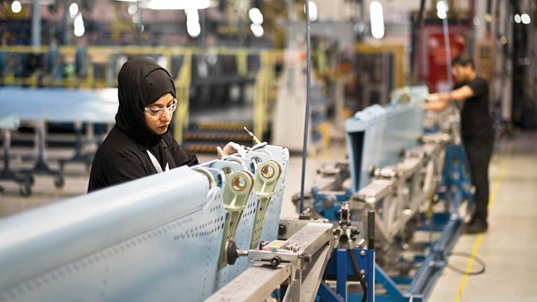 فاطمة بنت مبارك: دعم وتمكين المرأة من الثوابت الوطنية