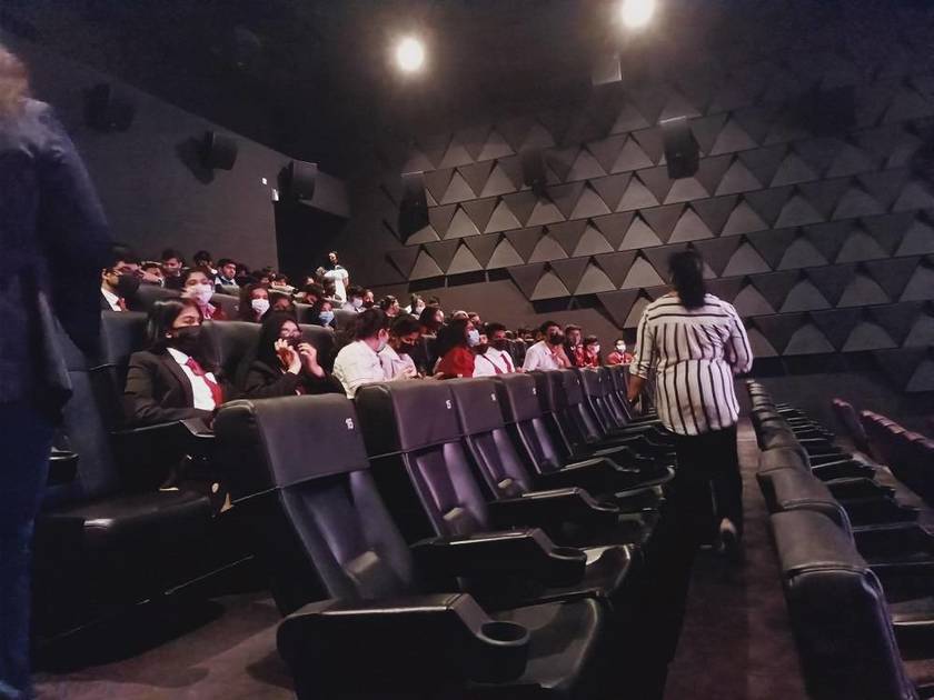 فصول مدرسية في صالات عرض سينمائية