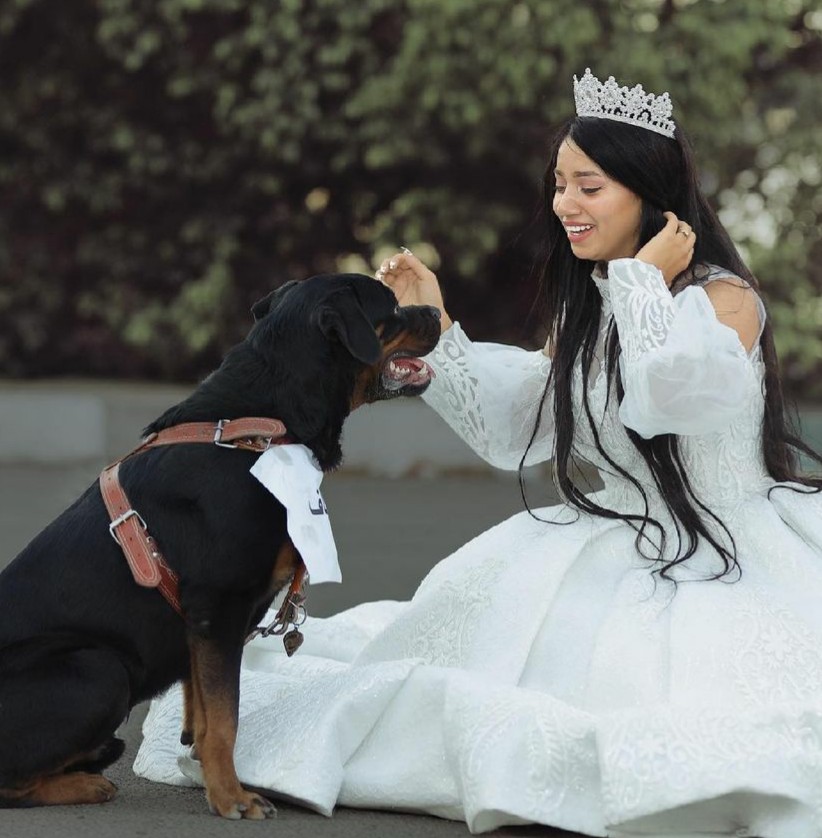 فنانة مصرية شهيرة فاتنة الجمال تعلن عن معاشرتها لكلب والصدمة تعصف بكافة جمهورها المصري.. لـن تصدّق من هي .!!