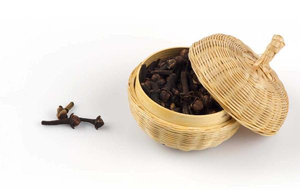 فوائد القرنفل للأسنان غاية في الأهمية