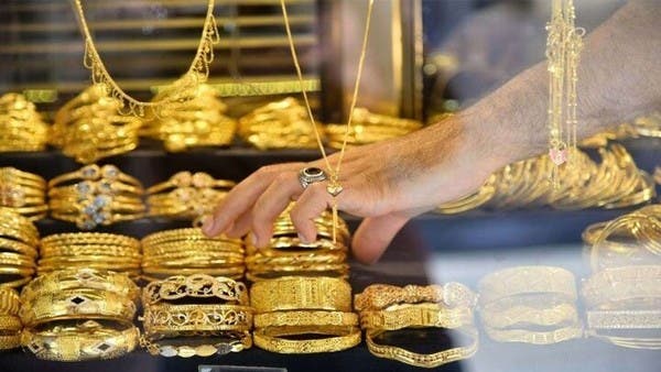 كاميرات المراقبة كشفتهم.. حيلة غريبة لسرقة المجوهرات بمصر