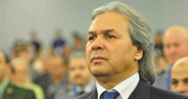 كواليس غرفة الملابس.. حينما قال رابح ماجر لنجم منتخبنا: أنت مهاجم بتدافع ليه؟