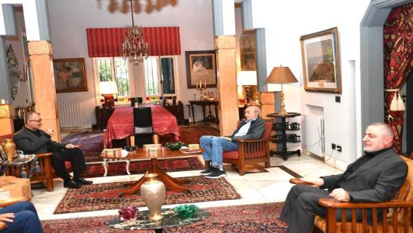 لقاء جنبلاط-حزب الله:تهدئة..تطمح للبحث عن رئيس توافقي للجمهورية