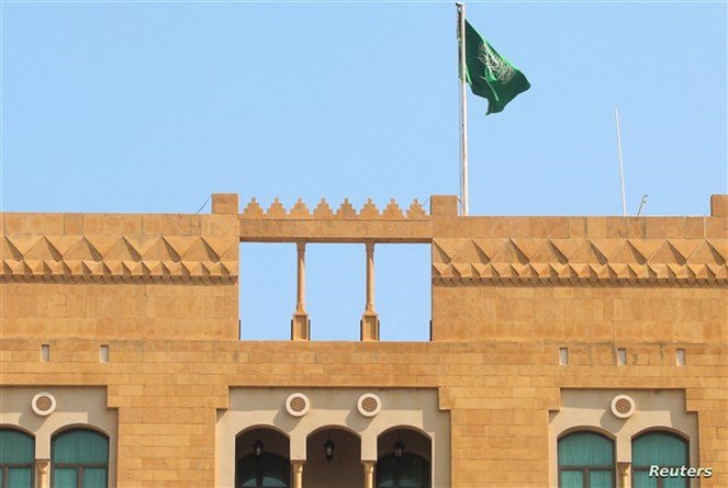 ما آخر مستجدات قضية تهديد السفارة السعودية في بيروت؟