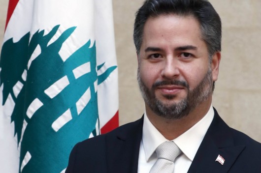 ما يشاع عن الـ 20 ألف ليرة لسعرالدولار الجمركي ليس رسمياً بعد – موقع قناة المنار – لبنان
