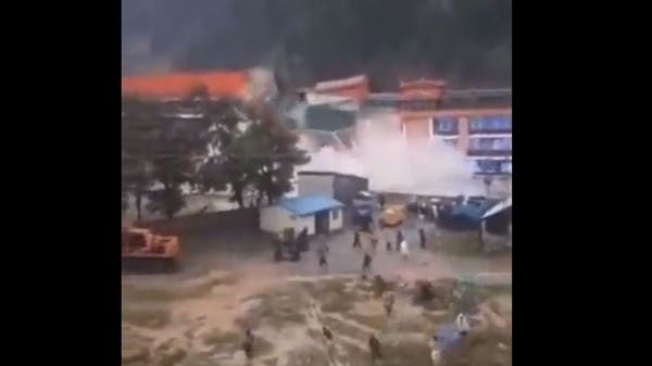 مالك فندق ابتلعته سيول باكستان بلمح البصر: خسرت كل شيء