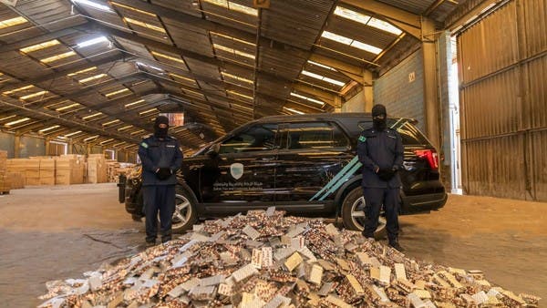 مخبأة في "ألعاب وملابس".. الجمارك السعودية تحبط تهريب أكثر من مليون حبة مخدرة