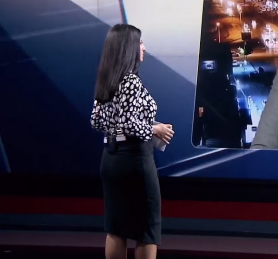 مذيعة جديدة تظهر على قناة الحدث.. جمالها صارخ أبهر كل المشاهدين ولا يمكن وصفه اطلاقًا .. أجمل المذيعات بلا منازع.! !