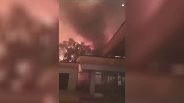 مشاهد مرعبة لحرائق الجزائر...النيران تطارد البشر