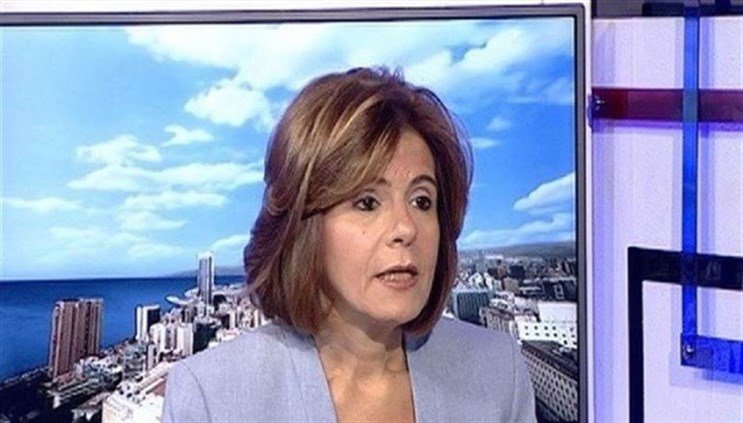 مي خريش عن جعجع: الماضي باع الصلاحيات كرمال يخلص من العماد عون